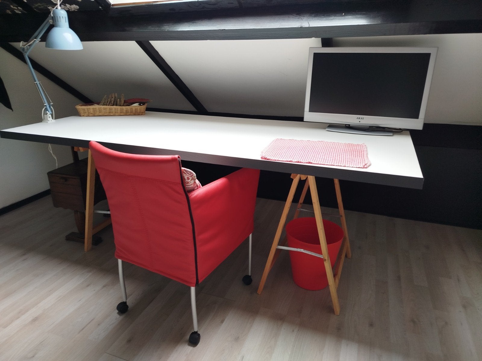 Mooi groot bureau/werktafel, Ophalen, Zo goed als nieuw, Hout