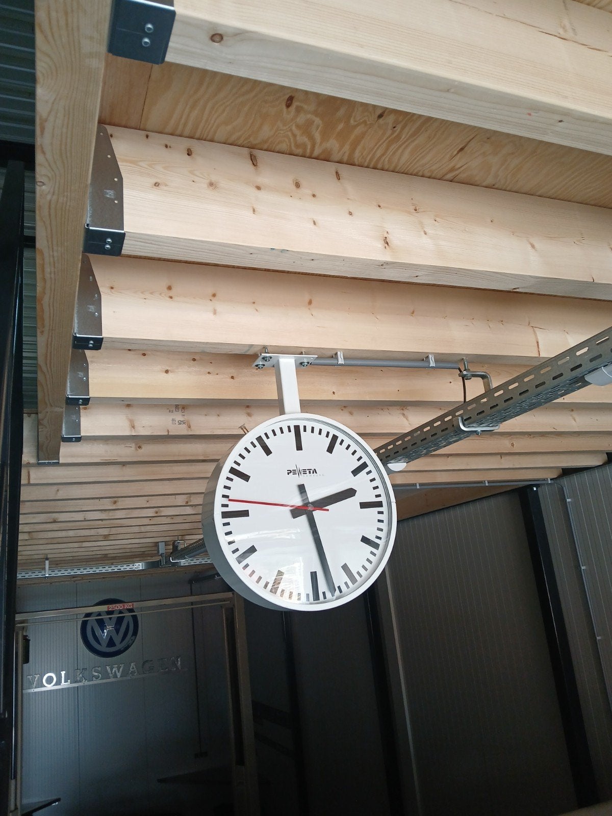 Grote dubbelzijdige stationsklok van PEWETA, Ophalen of Verzenden