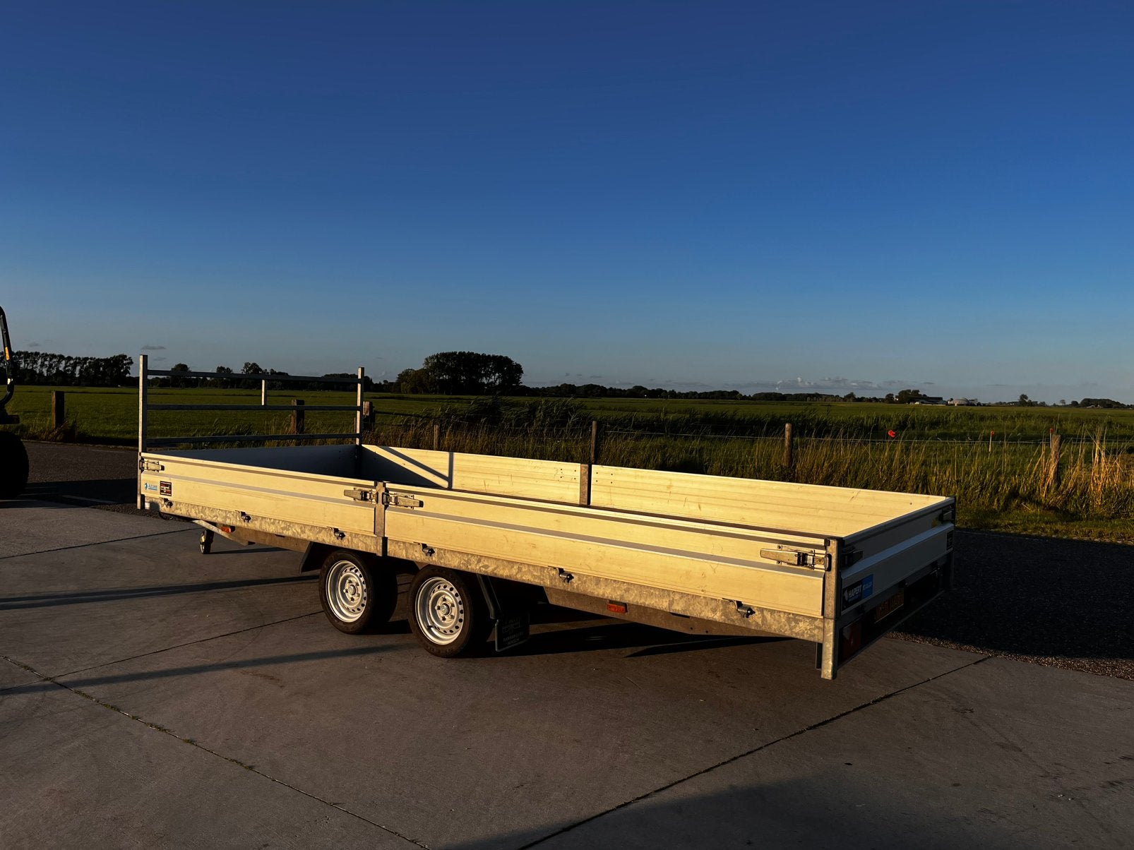 Hapert azure plateau 5x2 3000kg zeer netjes 2022, Auto diversen, Aanhangers en Bagagewagens, Ophalen, Zo goed als nieuw