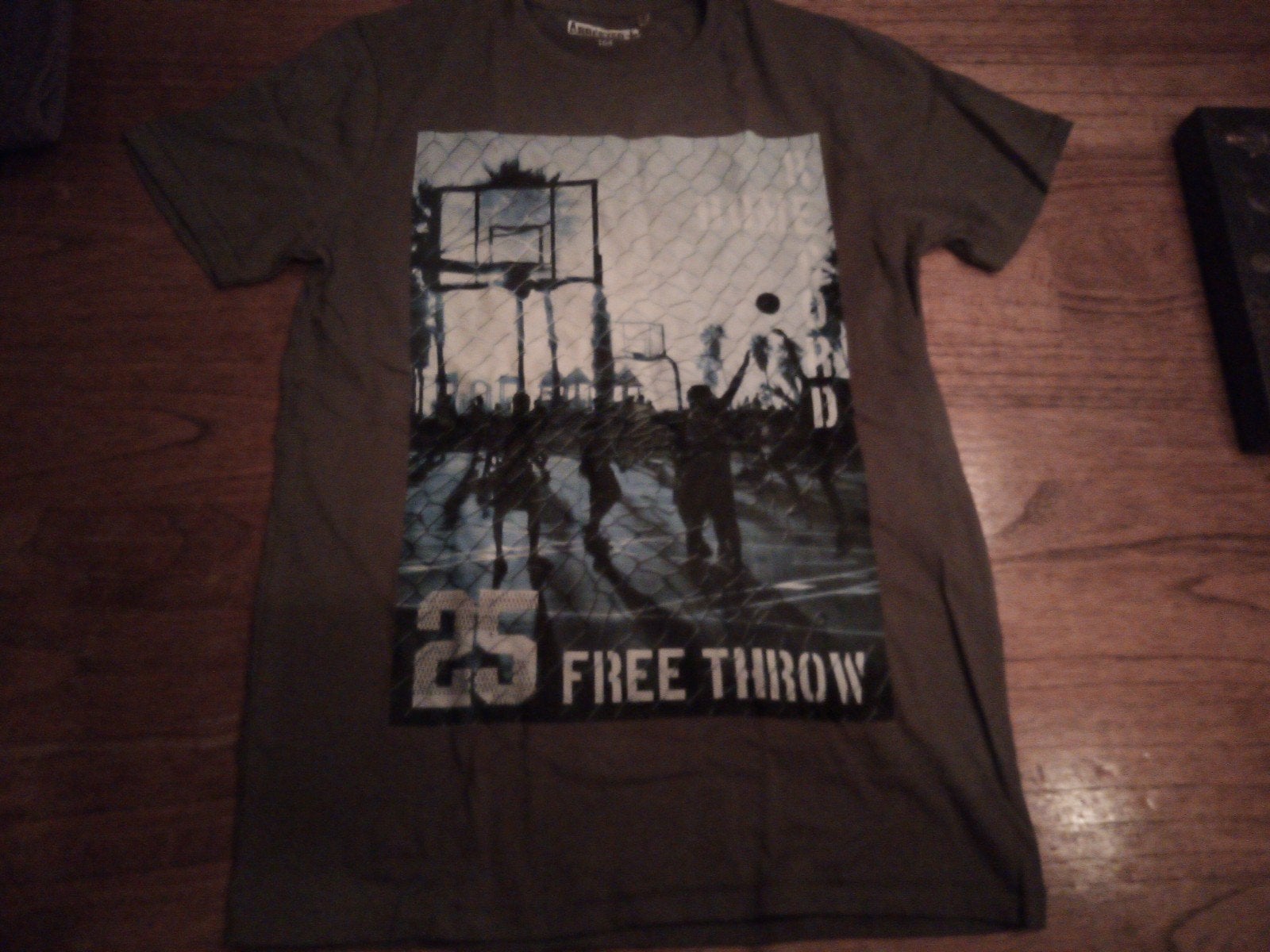 Stoer T-shirt Arrested maat 164 met basketbalprint, Gebruikt, Ophalen of Verzenden, Shirt of Longsleeve, Jongen
