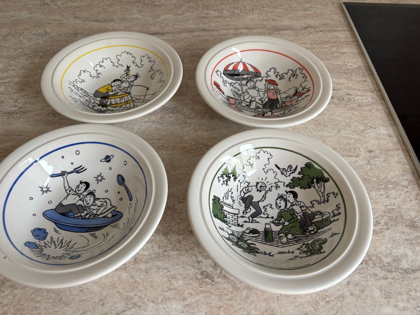 4 Suske en Wiske kommen/ dessertborden - Vintage, Gebruikt, Overige merken, Keramiek, Vintage