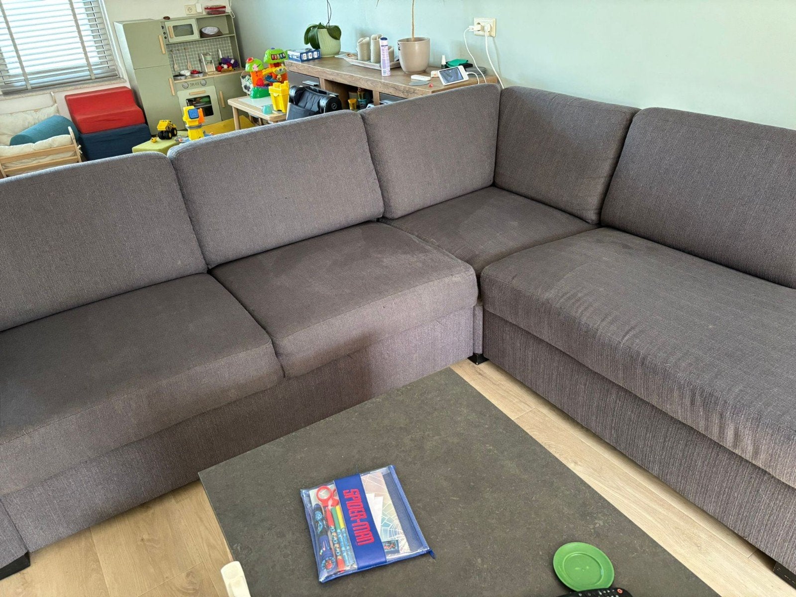 Grijze hoekbank met opbergruimte, Ophalen, 250 tot 300 cm, Gebruikt, Hoekbank