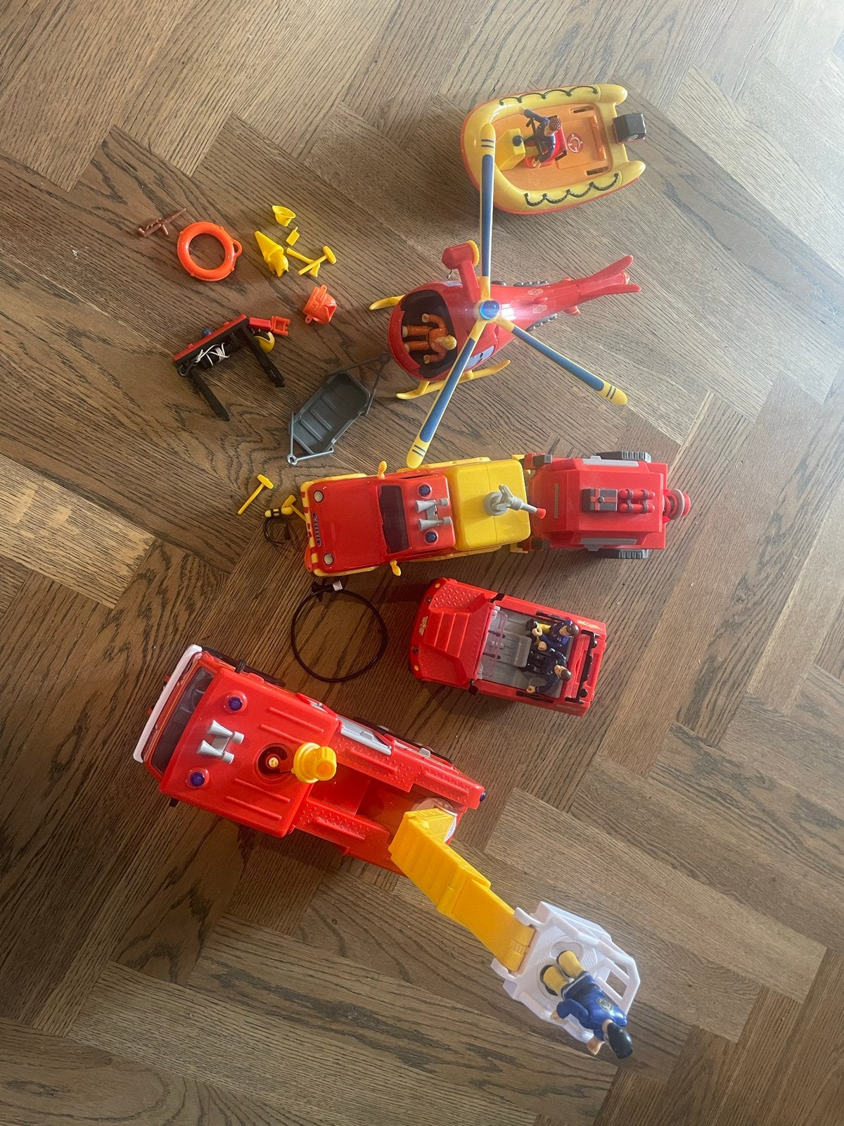 Brandweerman Sam speelgoedset met voertuigen en figuren, Ophalen, Gebruikt
