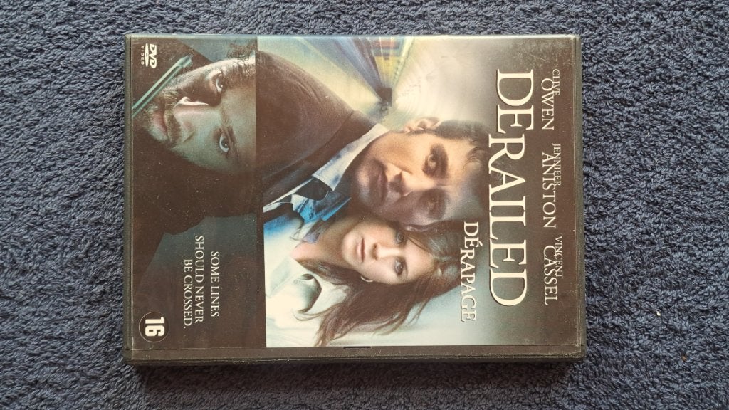 Derailed "Jennifer Aniston, Clive Owen", Alle leeftijden, Ophalen of Verzenden, Zo goed als nieuw