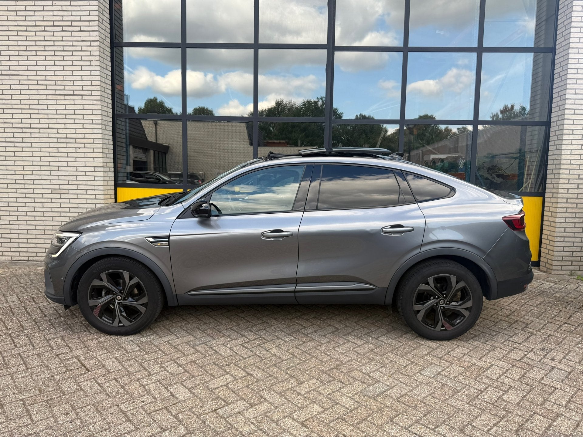 Renault Arkana 140PK R.S. line, Pano Dak, Leer Bose geluid, Auto's, Renault, Arkana, Gebruikt, Zwart, 4 cilinders