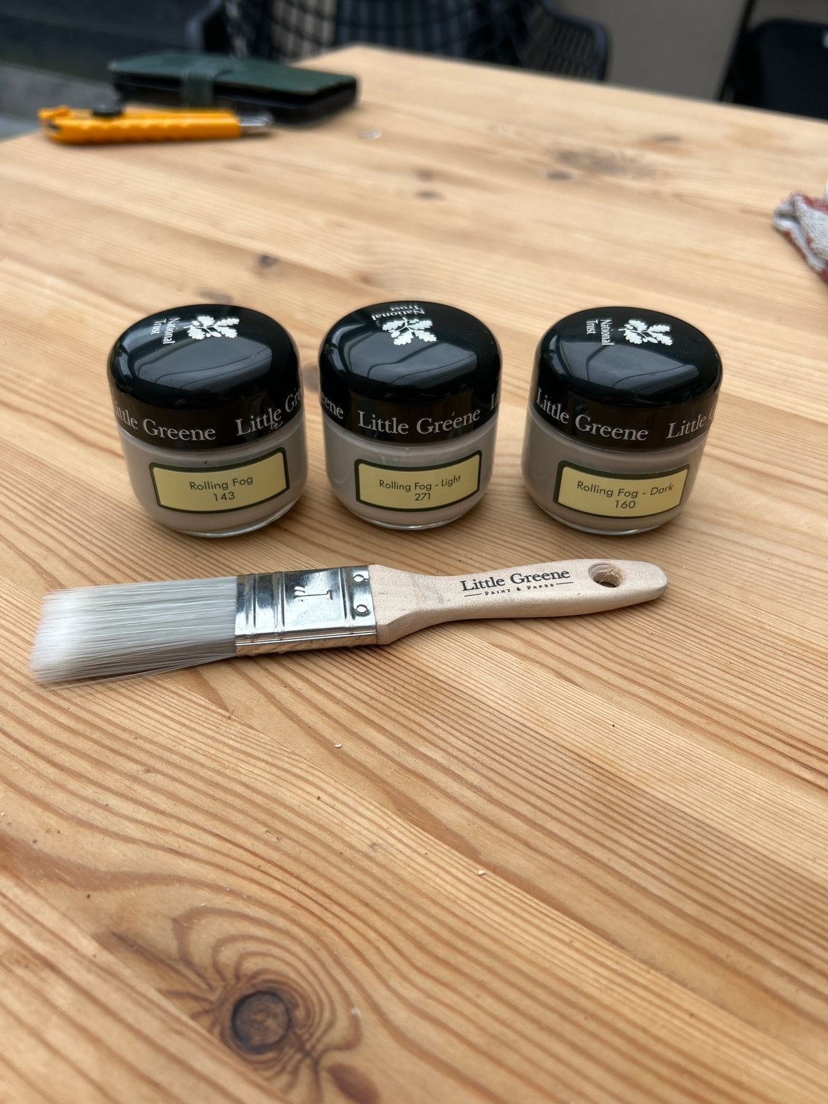 Little Greene verf testers Rolling Fog + kwast, Ophalen of Verzenden, Grijs, Minder dan 5 liter, Verf