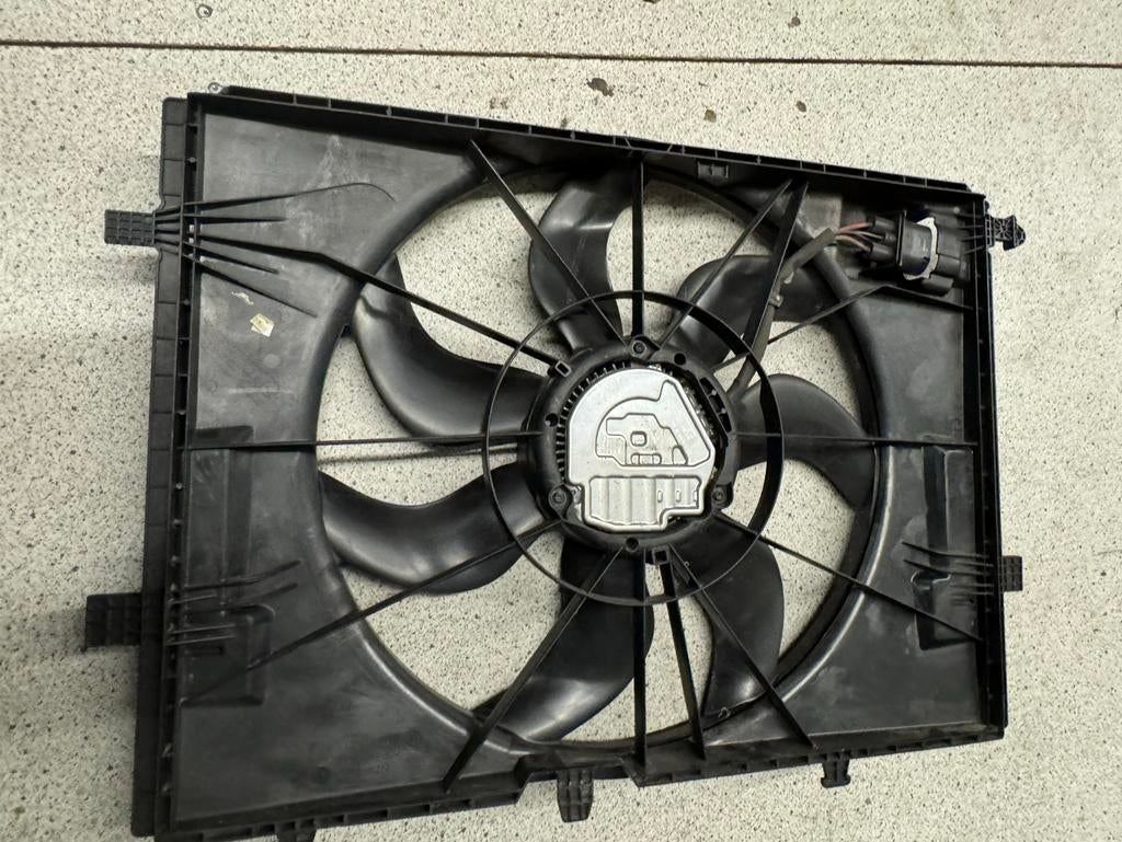 Mercedes w205 w213 ventilator koelvin, Ophalen of Verzenden, Gebruikt, Mercedes-Benz