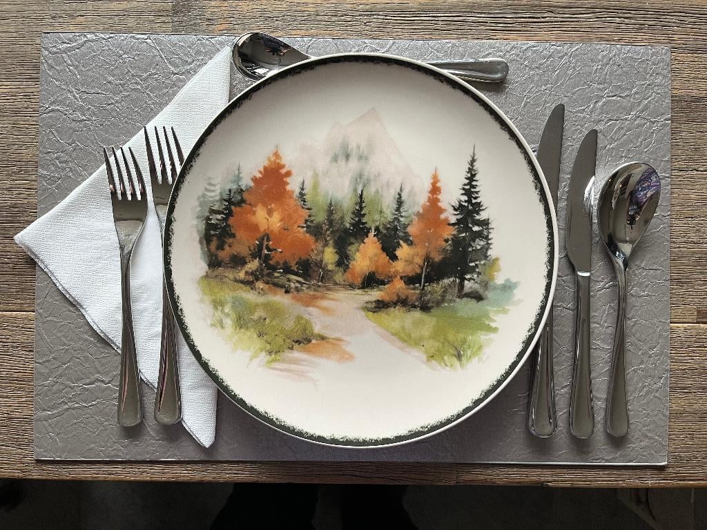1x of 2x NW set 18-dlg servies m mooie natuur-/hertenprint, Ophalen, Nieuw, Overige stijlen, Aardewerk