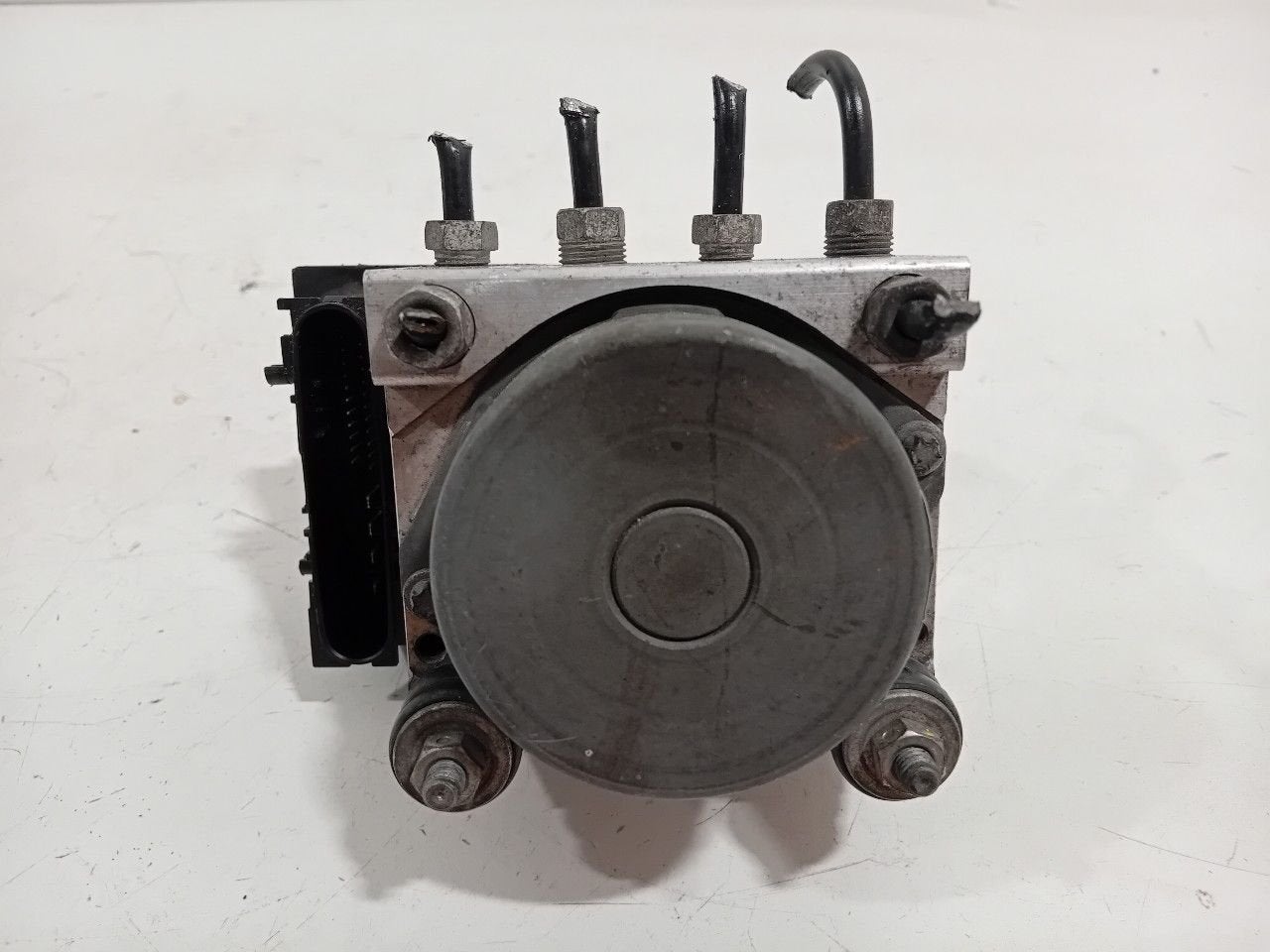 Abs pomp Opel Corsa, Onderdelen@venauto.nl, Van der Ven Autorecycling B.V., Gebruikt, Ettenseweg 76, 4706 PB Roosendaal, The Netherlands