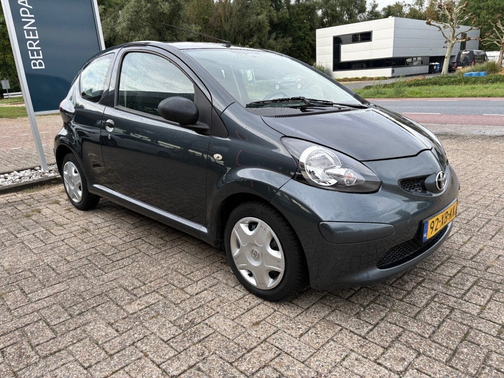Toyota AYGO 1.0-12V Plus Airco, Auto's, Voorwielaandrijving, Gebruikt, 4 stoelen, 68 pk