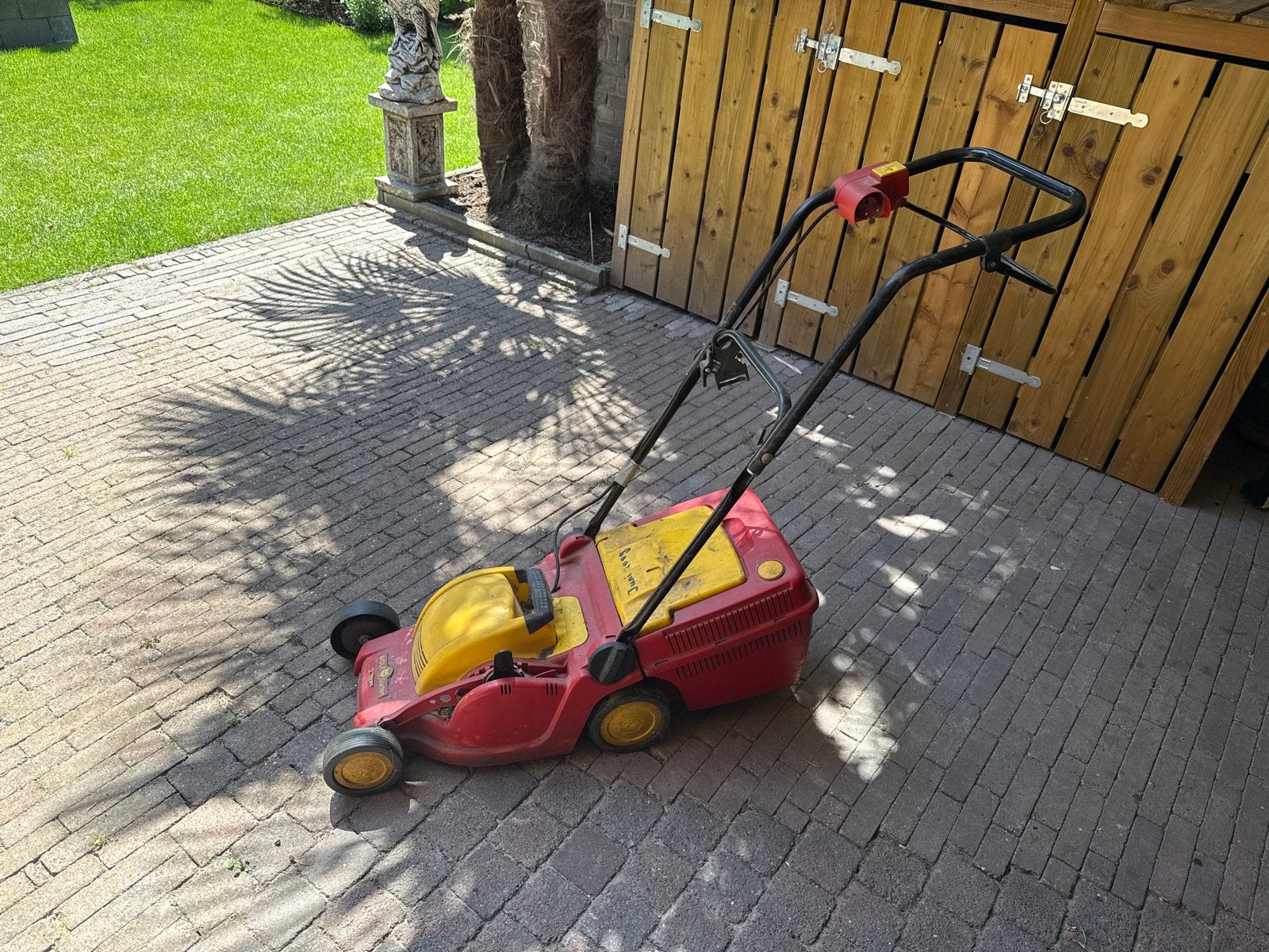 Wolf-Garten 2.32 E Elektrische Grasmaaier, Cirkelmaaier, Gebruikt, Elektrische grasmaaier, Ophalen of Verzenden