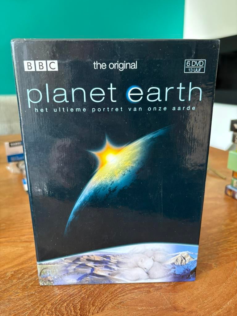 Dvd box ‘Planet Earth’ + losse film ‘Earth’, Gebruikt, Alle leeftijden, Boxset, Natuur