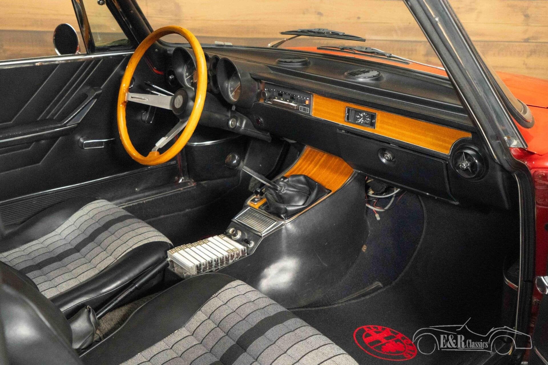 Alfa Romeo GT 1600 Junior Coupe | 1975, foto 9