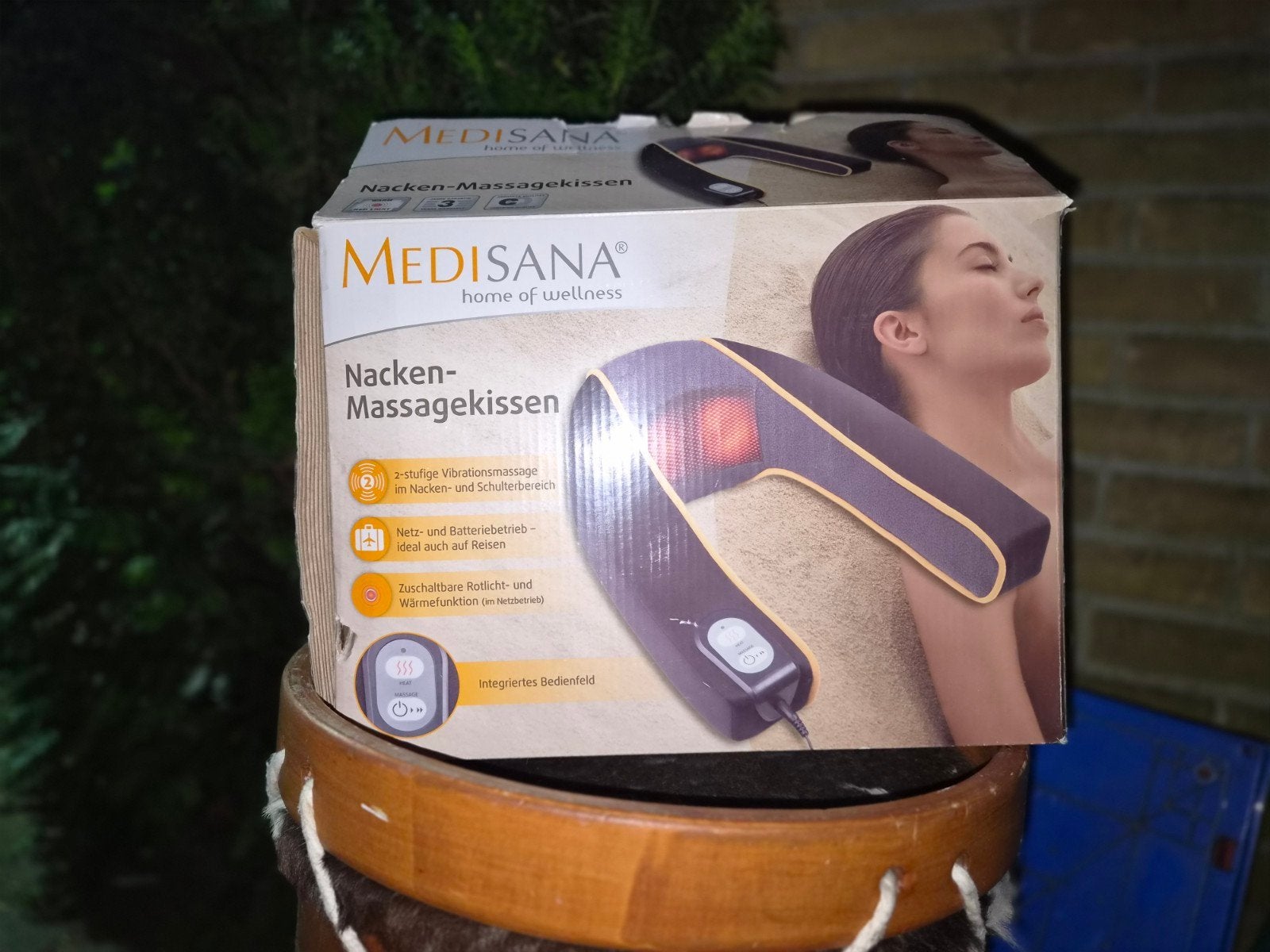 Medisana Nekkussen met Vibratiemassage en Warmtefunctie, Ophalen of Verzenden