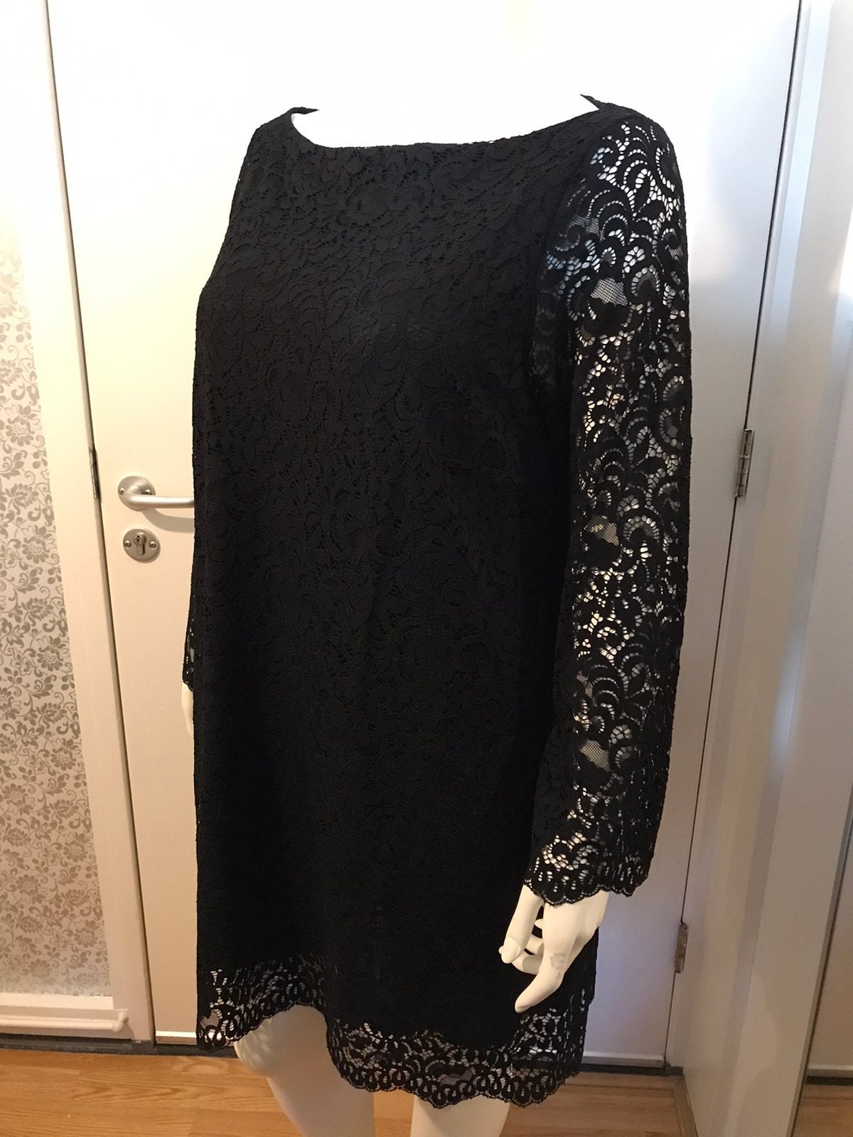 H&M zwart kant jurk lange mouw 2XL oto 62cm, Verzenden, Zo goed als nieuw, Zwart, Jurk