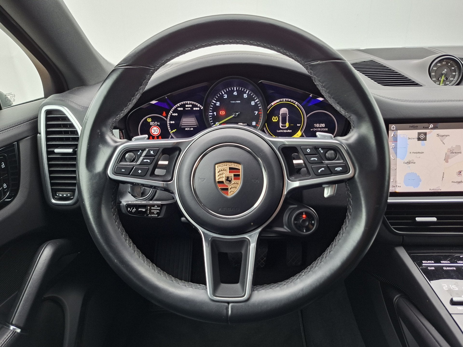 Foto 44 van Porsche Cayenne Coupé 3.0 E-Hybrid Pano Trekhaak(3500) 360