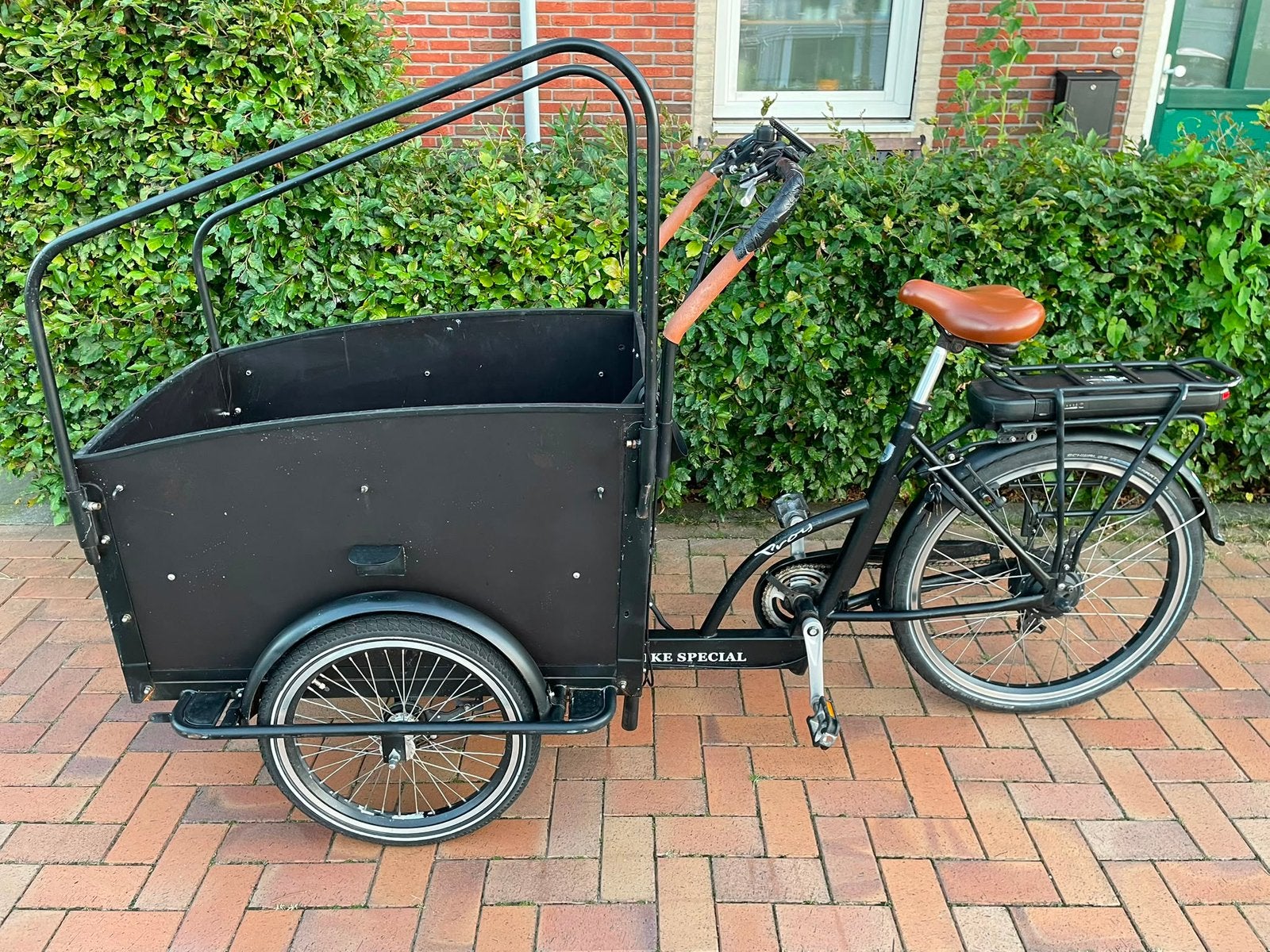Vogue bakfiets, grote accu, goed bereik, Fietsen en Brommers, Ophalen, Zo goed als nieuw, 4 kinderen of meer