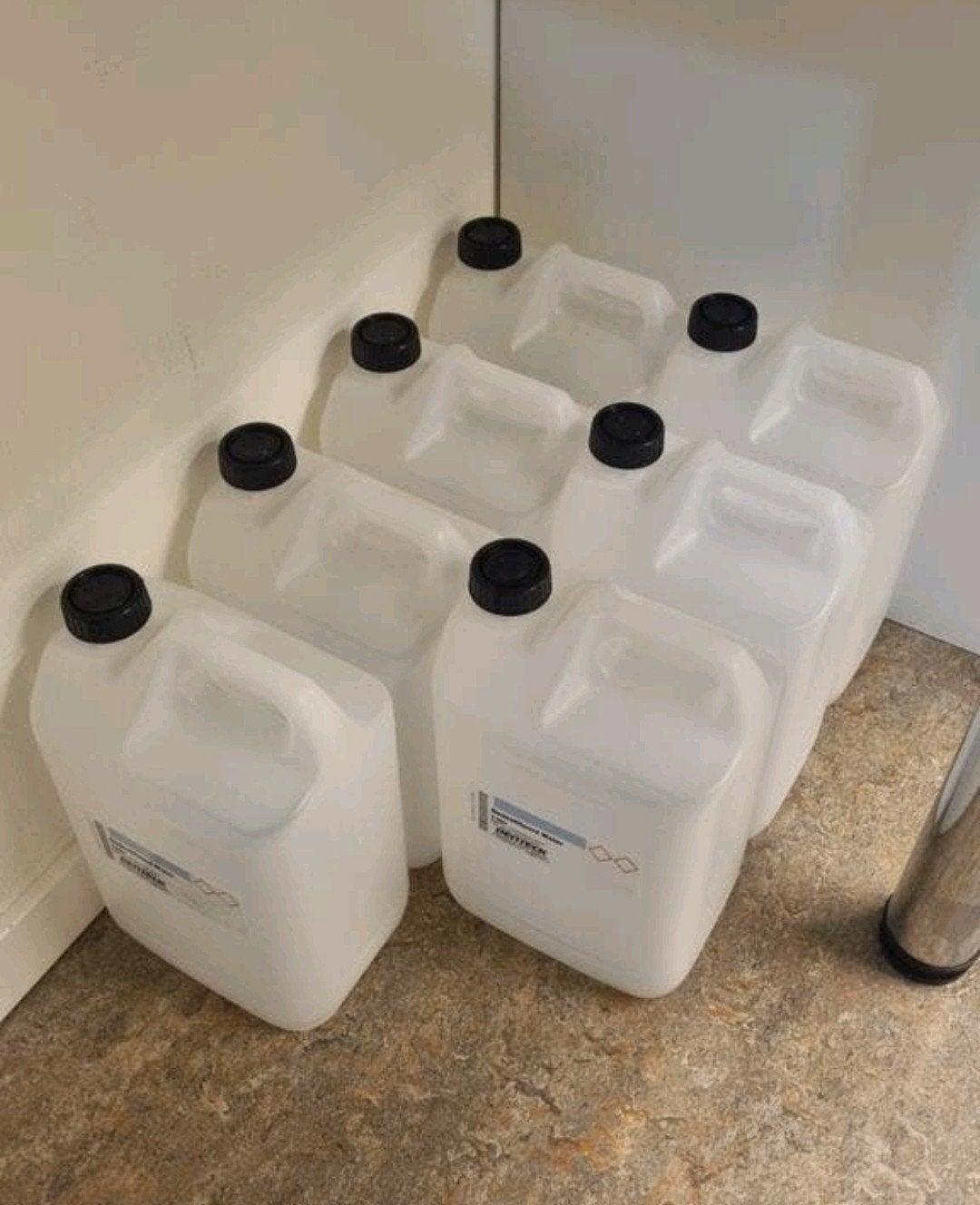 20 schone jerrycans 5 liter, Minder dan 75 liter, Ophalen, Zo goed als nieuw