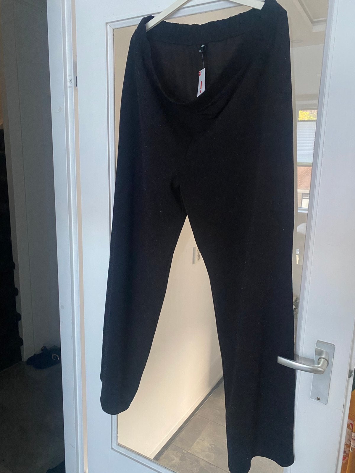 Zwart glitter broek maat xl nieuw met kaartje, Ophalen of Verzenden, Nieuw, Zwart, Broek of Spijkerbroek