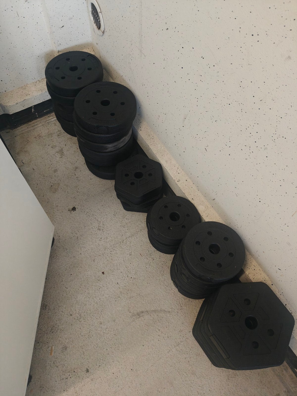 Nieuwe kunststof halterschijven +-60 kg 28 mm, Ophalen, Halterschijven, Benen, .