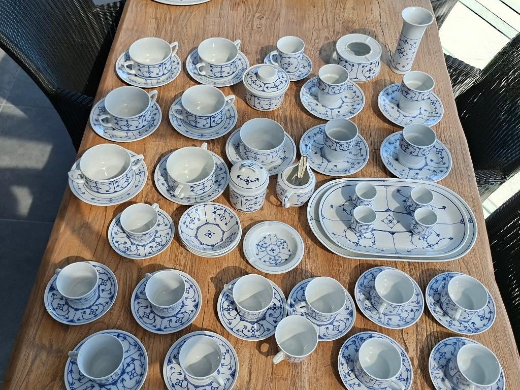 servies  jager blauw saks, Ophalen, Zo goed als nieuw, Overige stijlen, Kop(pen) en/of Schotel(s)