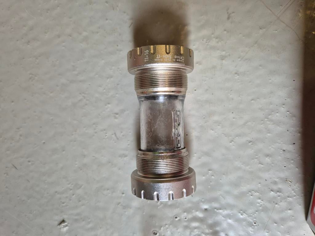 Sram GXP bottom bracket, Fietsen en Brommers, Fietsonderdelen, Ophalen of Verzenden