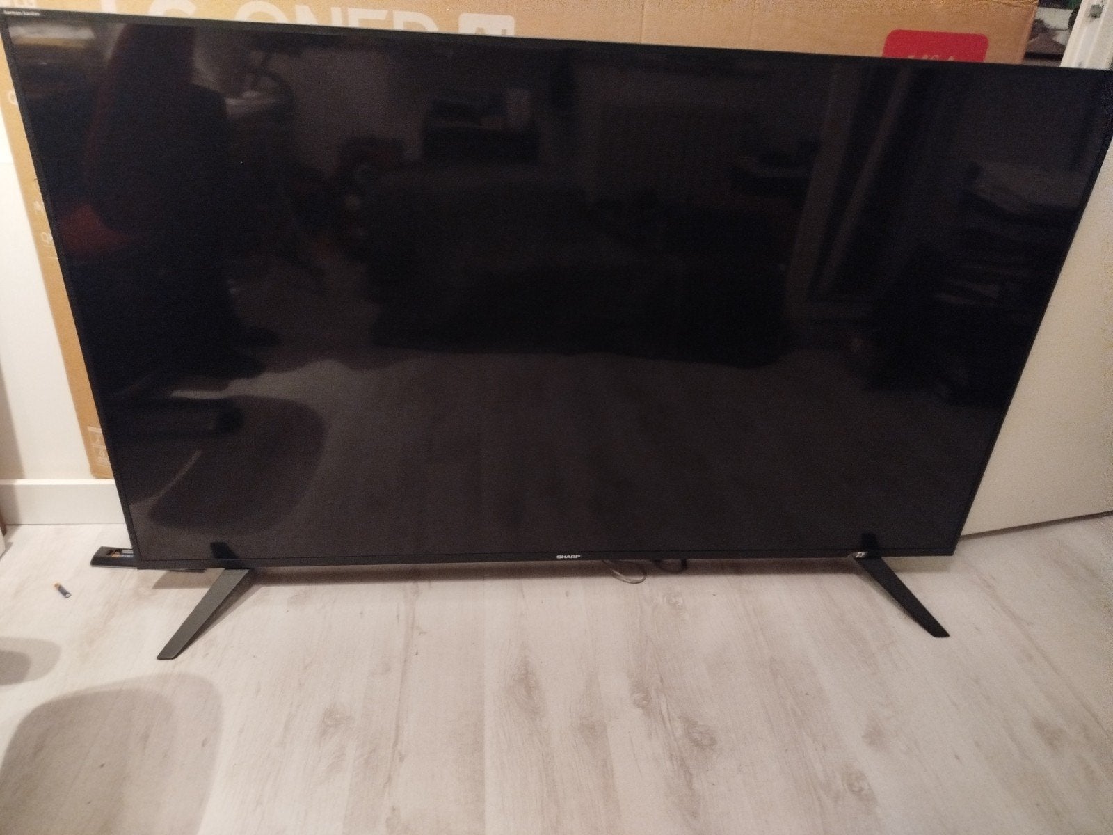 Grote Sharp TV - Defect (onderdelen of reparatie), Ophalen, Niet werkend, 100 cm of meer, Sharp