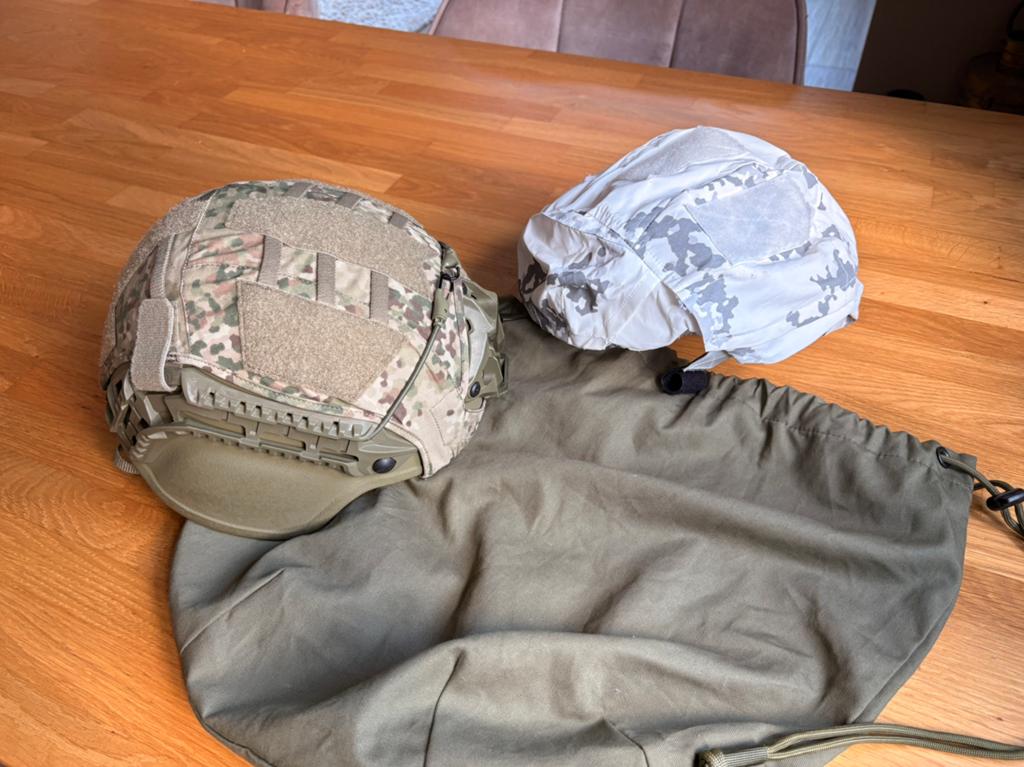 Galvion Doks helm size 2 (met NFP tan en NFP white covers), Verzamelen, Militaria | Algemeen, Ophalen of Verzenden, Landmacht