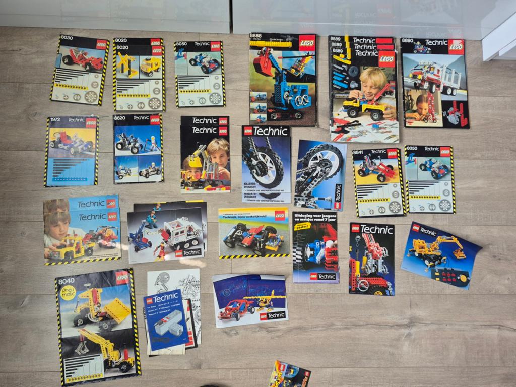 Lego technic handleiding en Flyers, Kinderen en Baby's, Speelgoed | Duplo en Lego, Ophalen of Verzenden, Gebruikt, Lego, Technic
