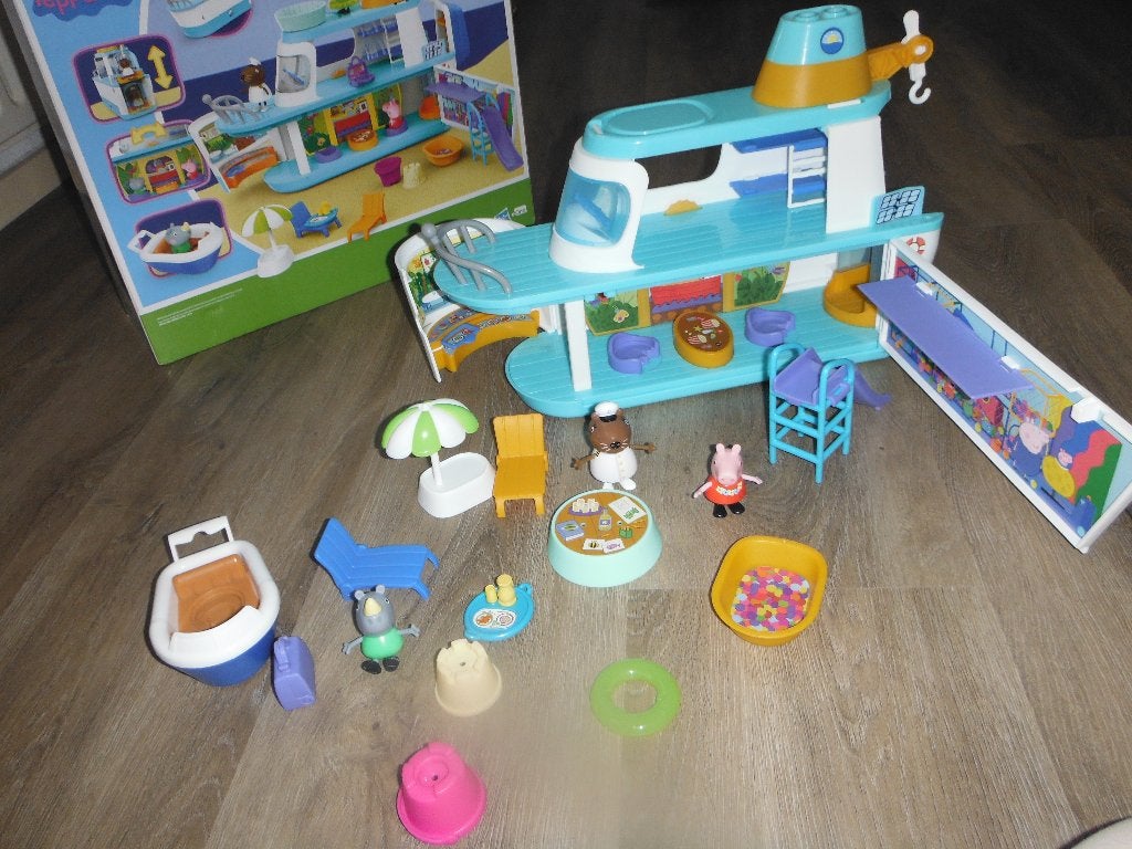 Peppa Pig Cruisschip in doos  rugzakmag u er gratis bij, Ophalen, Zo goed als nieuw, Jongen of Meisje