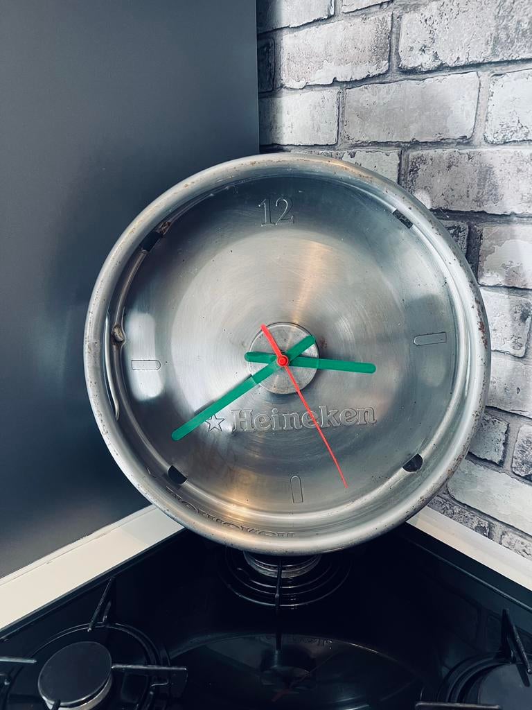 Heineken fust klok metaal, Ophalen, Zo goed als nieuw, Heineken