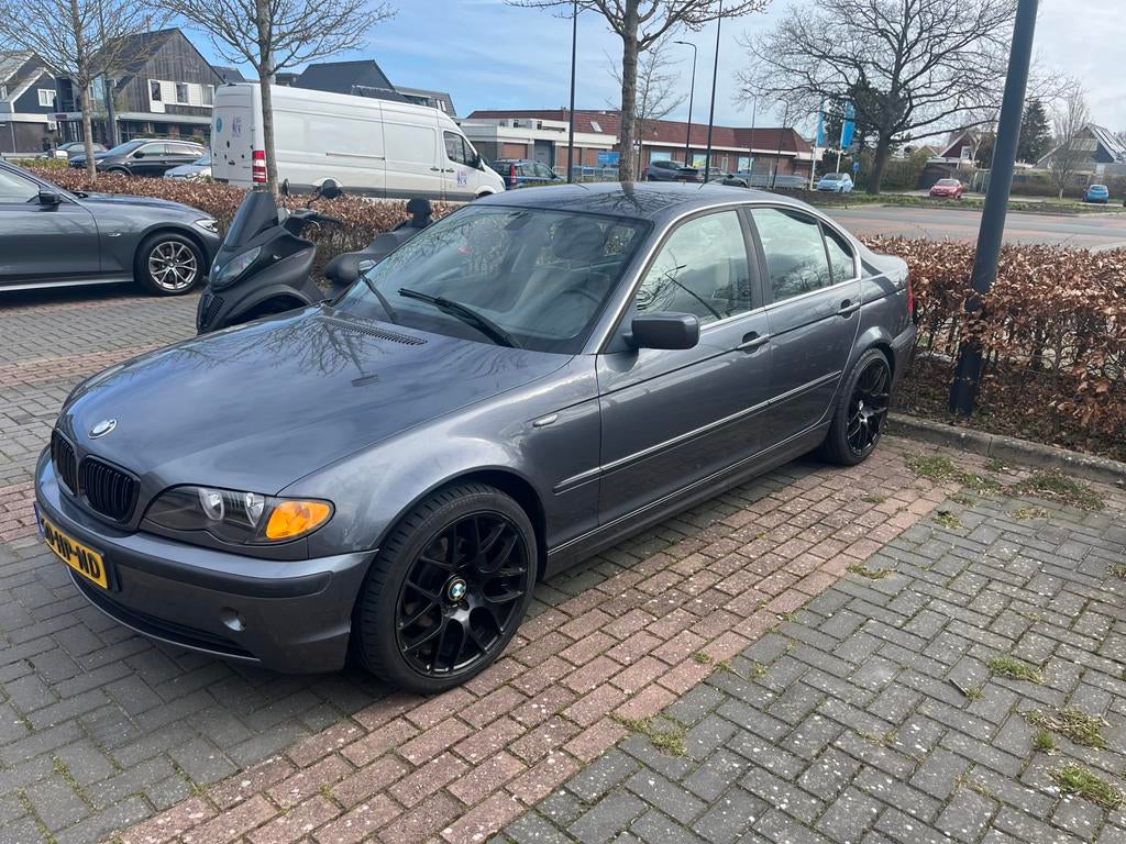 BMW 3-Serie 2.2 I 320 2001 Grijs, Auto's, 2171 cc, Achterwielaandrijving, Handgeschakeld, Particulier
