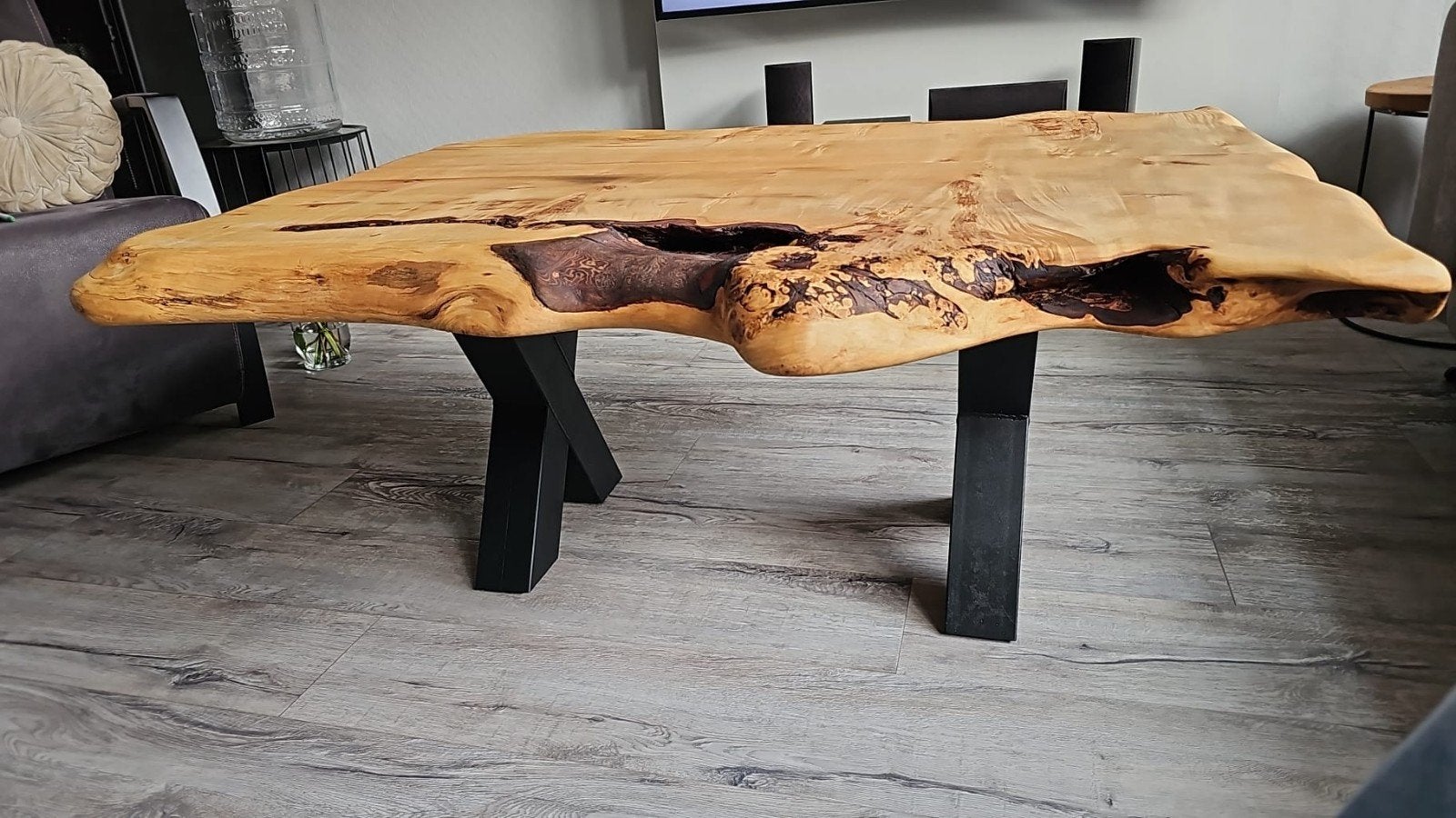 Unieke salontafel van suikeresdoorn met metalen onderstel, 50 – 75, 100 tot 150 cm, Zo goed als nieuw, Overige vormen