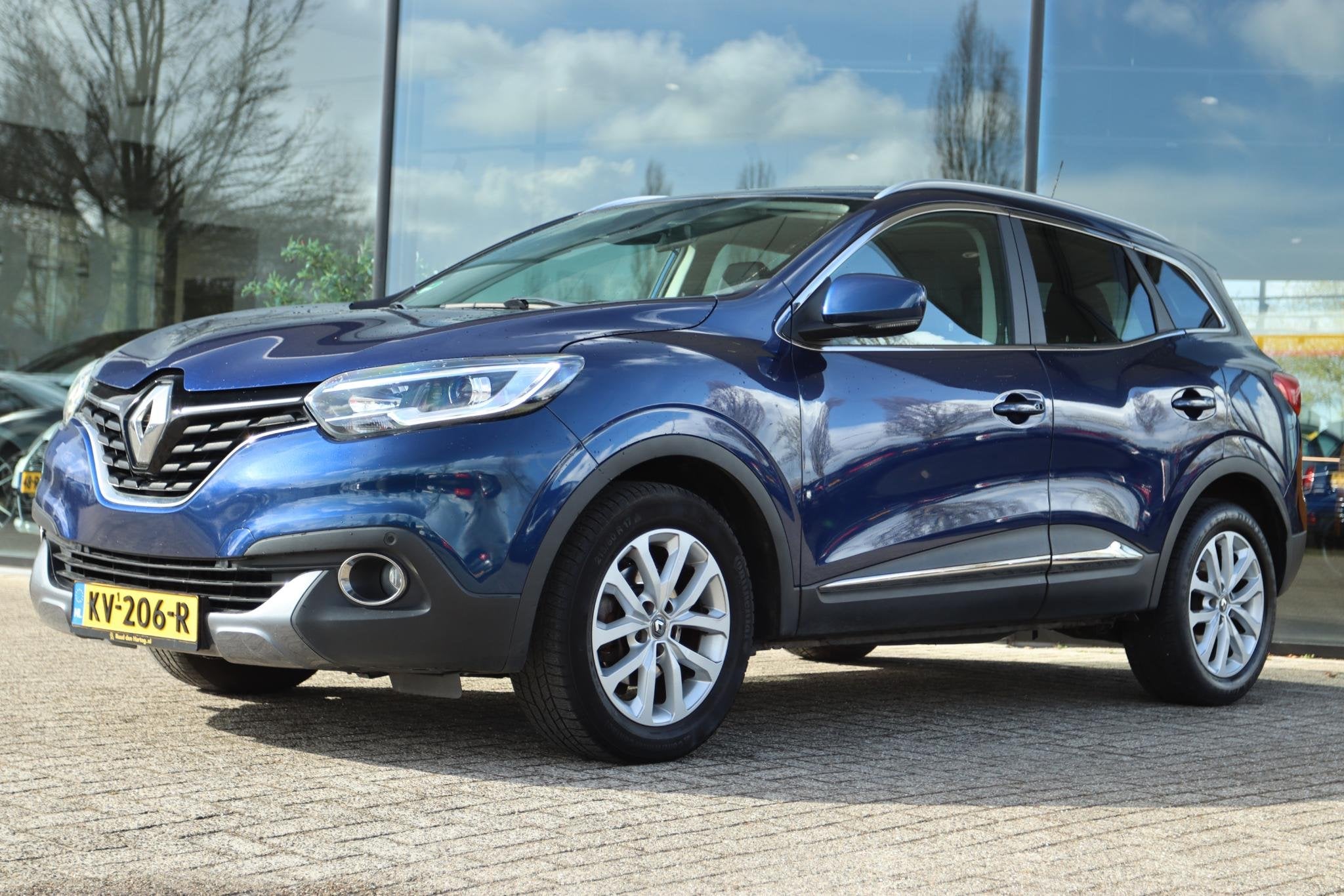 RENAULT KADJAR 1.2 TCe INTENS AUT. | KEY-LESS | CRUISE | PDC, Kadjar, Stof, Gebruikt, 4 cilinders