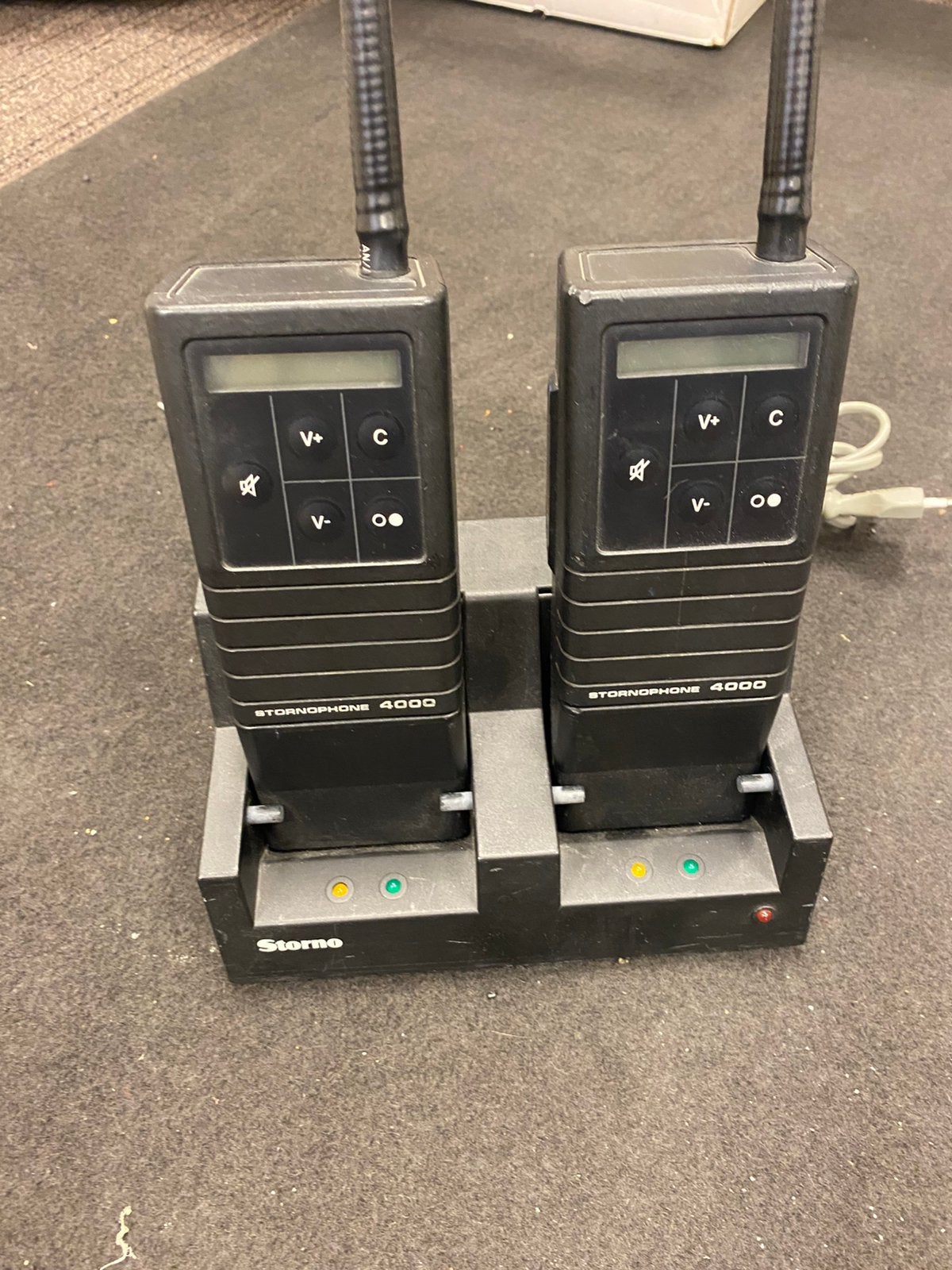 Stornophone 4000 (latere versie) met lader., Ophalen of Verzenden, Gebruikt