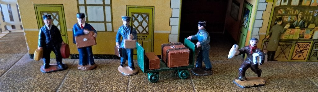 H4 spoor 0 figuren bing hornby marklin met kofferkar 4, Ophalen of Verzenden