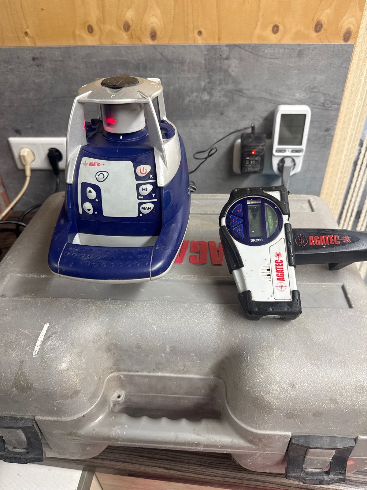 Agatec GAT220 Roterende Laser met SR200 Ontvanger, Doe-het-zelf en Verbouw, Ophalen of Verzenden, Gebruikt, Licht