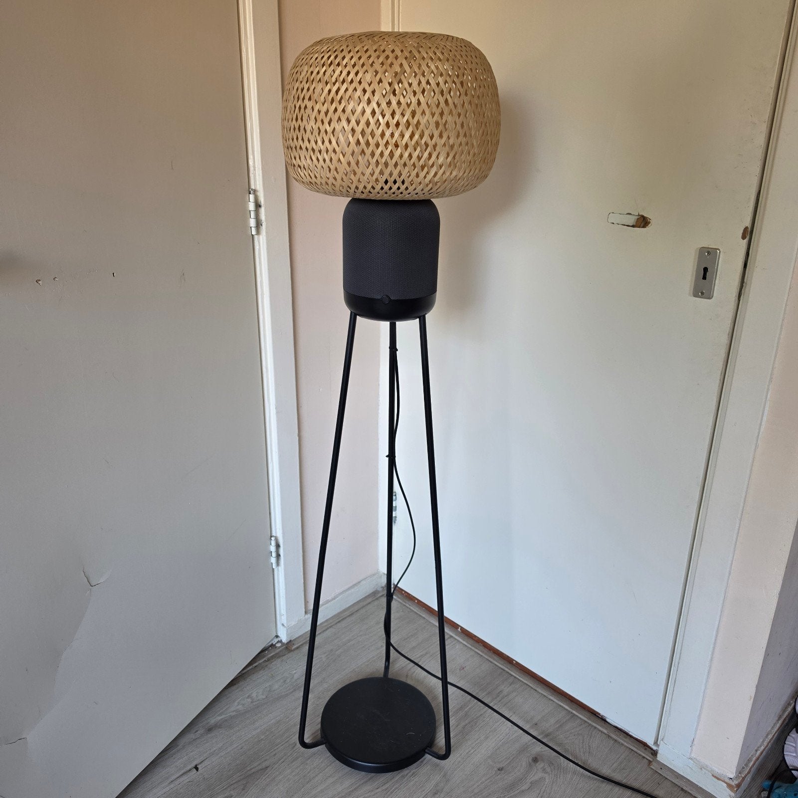 IKEA SYMFONISK Vloerlamp met Sonos WiFi Speaker, Modern, Scandinavisch, 100 tot 150 cm, E14 (klein), Ophalen of Verzenden
