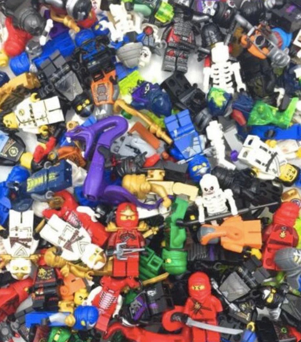 Lego ninjago mystery fig, €5 per fig., Lego, Ophalen of Verzenden, Zo goed als nieuw, Minifiguur
