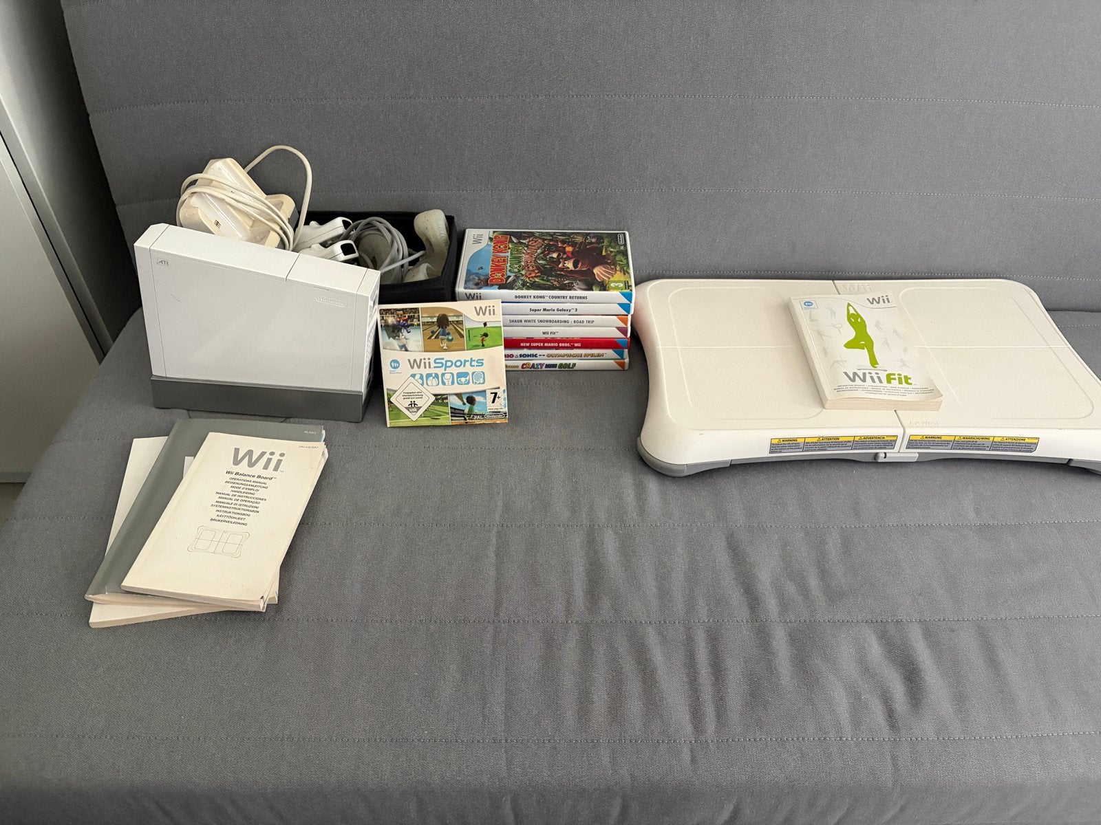 Wii Console Bundel met Balance Board en 7 Games, Spelcomputers en Games, Ophalen, Gebruikt, Met 3 controllers of meer, Met games