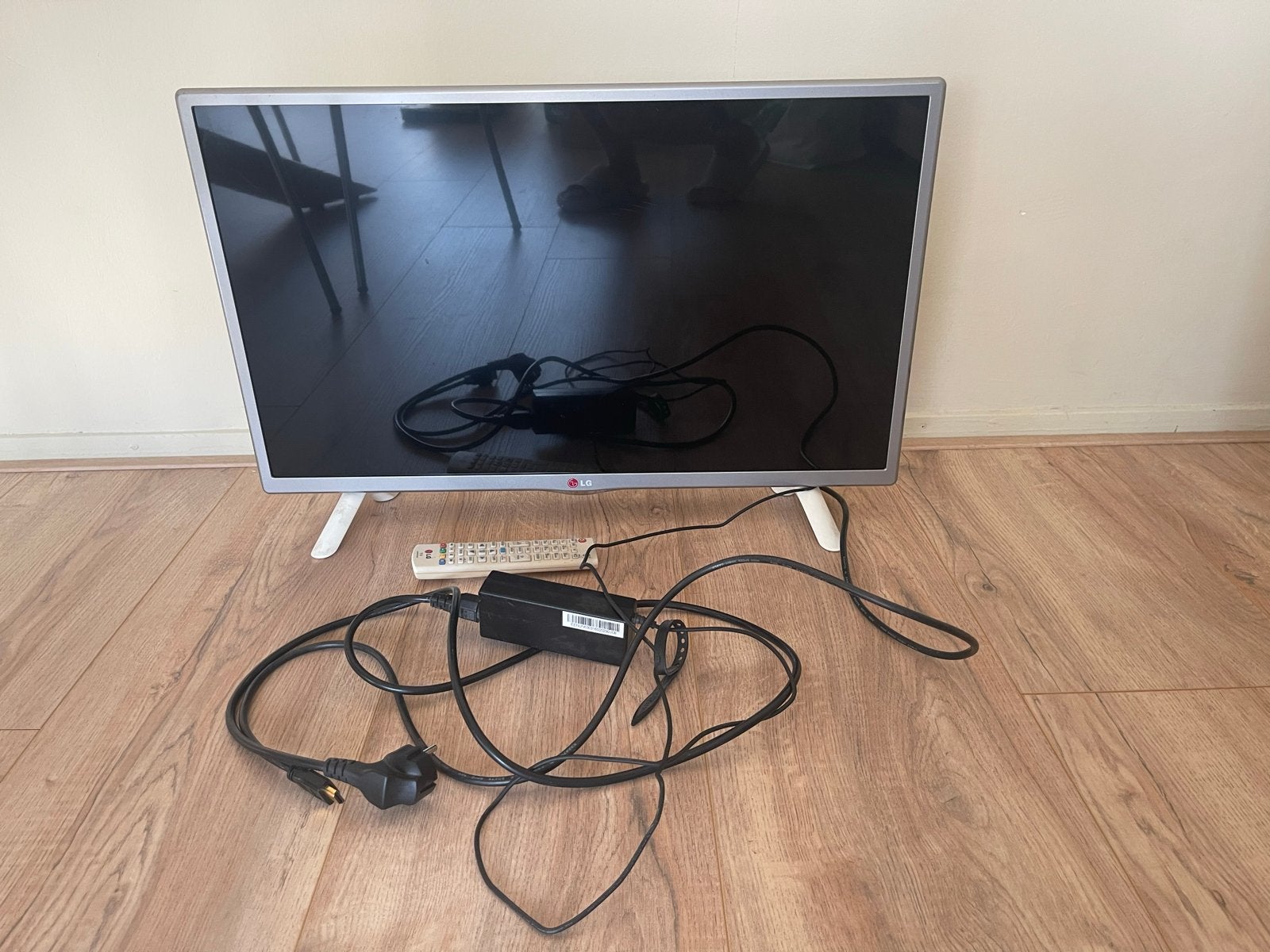LG LED TV - 28 inch HD Ready - Werkend, Audio, Tv en Foto, Televisies, Ophalen, 50 Hz, HD Ready (720p), LG