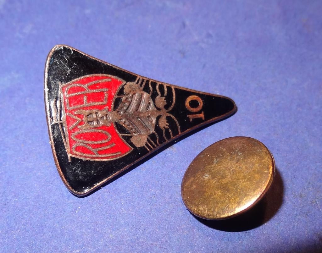 Rover 10 Gegeemailleerde Revers Knoop 30 x 22 mm No 567, Verzenden, Gebruikt, Transport, Speldje of Pin