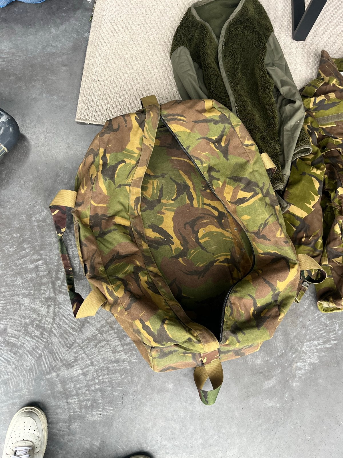 Leger jas en tas met binnen jas, Kleding | Heren, Ophalen of Verzenden, Gedragen, Groen