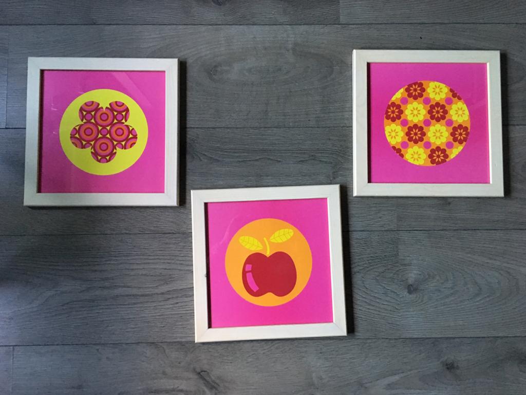 Leuke schilderijtjes in houten lijst, Ophalen of Verzenden, Zo goed als nieuw, Hout, Minder dan 50 cm