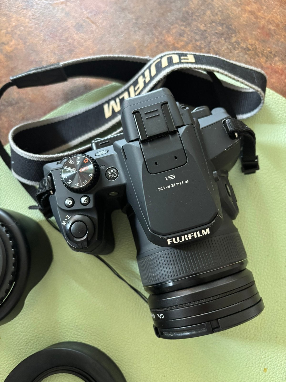 Fuij film finepix S1digi camera 50x zoom  inclusief fototas, Spiegelreflex, Screenprotector, Ophalen of Verzenden, Zo goed als nieuw