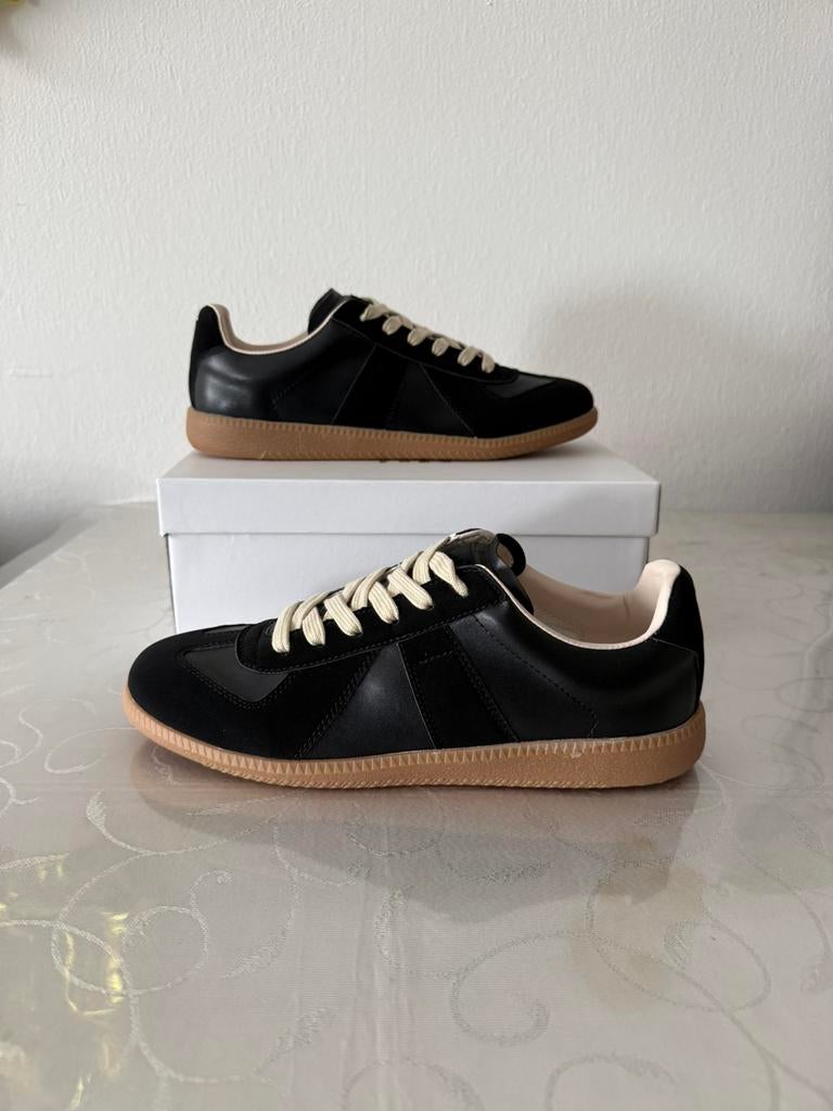 Maison Margiela Replica Sneakers Zwart – maat EU 43, Ophalen of Verzenden, Nieuw, Zwart