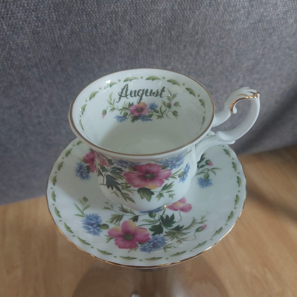 Kopje+schotel van August / Poppy van Royal Albert, Antiek en Kunst, Ophalen of Verzenden