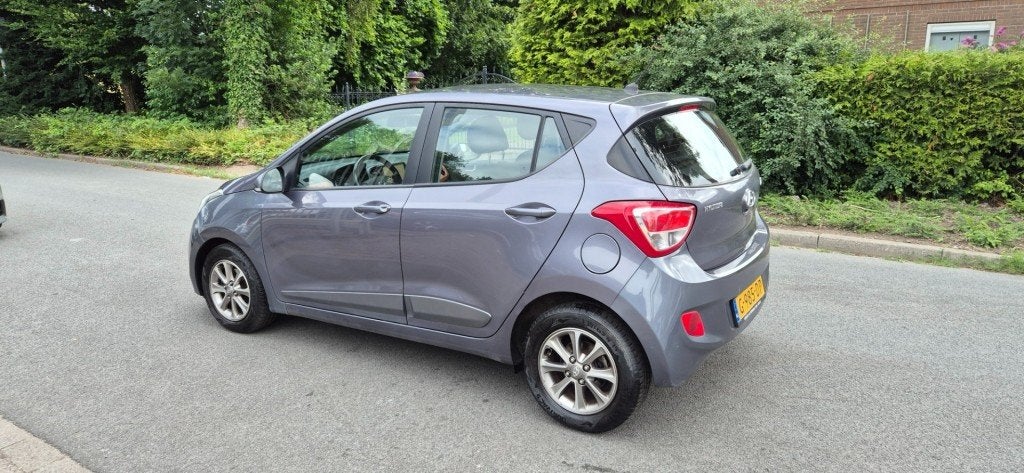 Hyundai I10 1.0 I-Motion*apple carplay*android auto*cruise c, Auto's, Voorwielaandrijving, Gebruikt, Met garantie (alle), Bedrijf