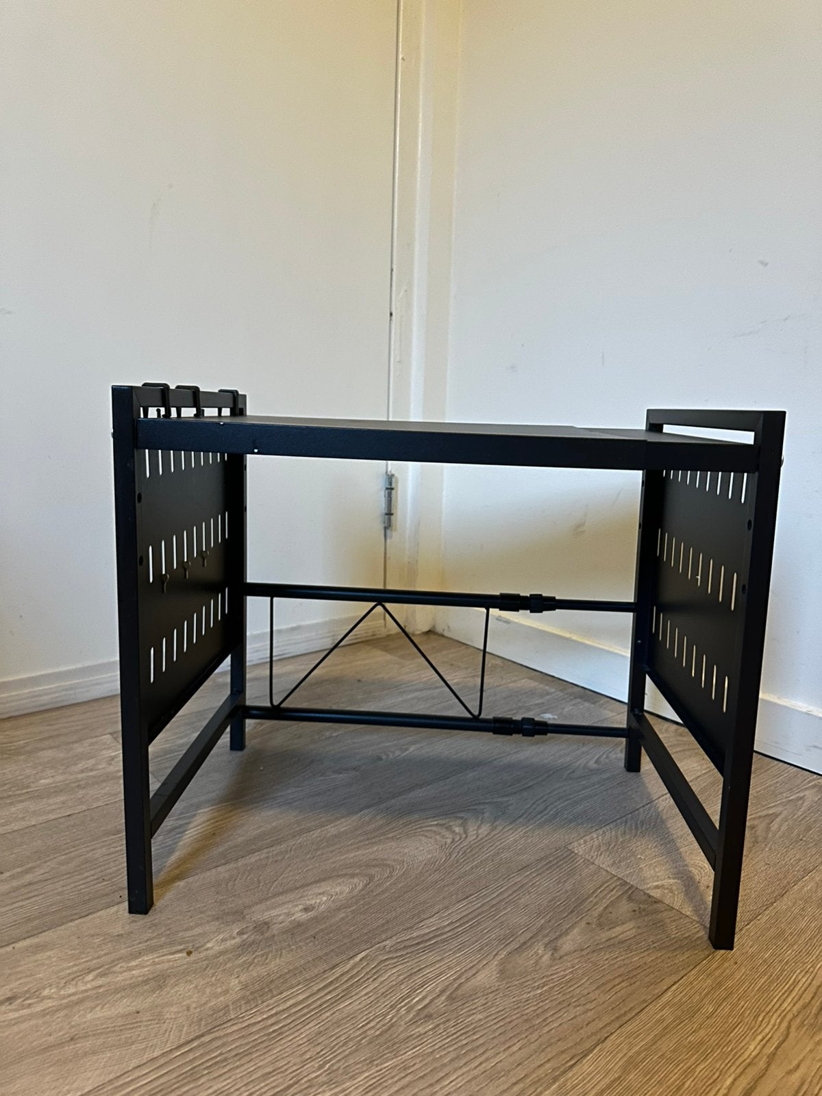 Expandable Microwave Rack / Kitchen Organiser – Black, Ophalen, Zo goed als nieuw