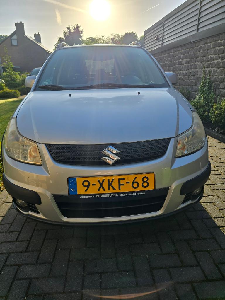 Suzuki SX4 1.6 Comfort 2008 Airco, stoelverwarming,keyless, Stoelverwarming, Zwart, 4 cilinders, 49 €/maand